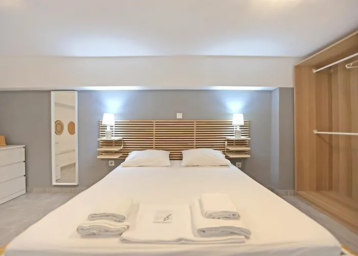 Oliva Loft Ermoupoli