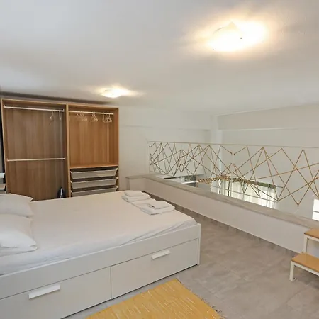 Oliva Loft Ermoupoli